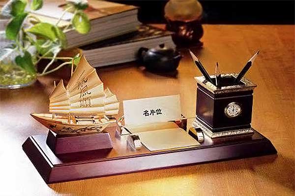 cung cấp quà tặng để bàn bằng gỗ tại đà nẵng